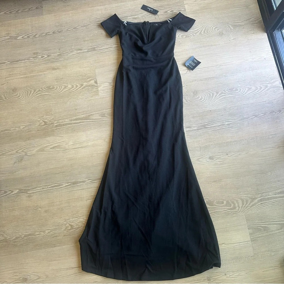 Lulu’s NWT Lynne Black Off-the-Shoulder Maxi Dress size XS - Picture 5 of 8